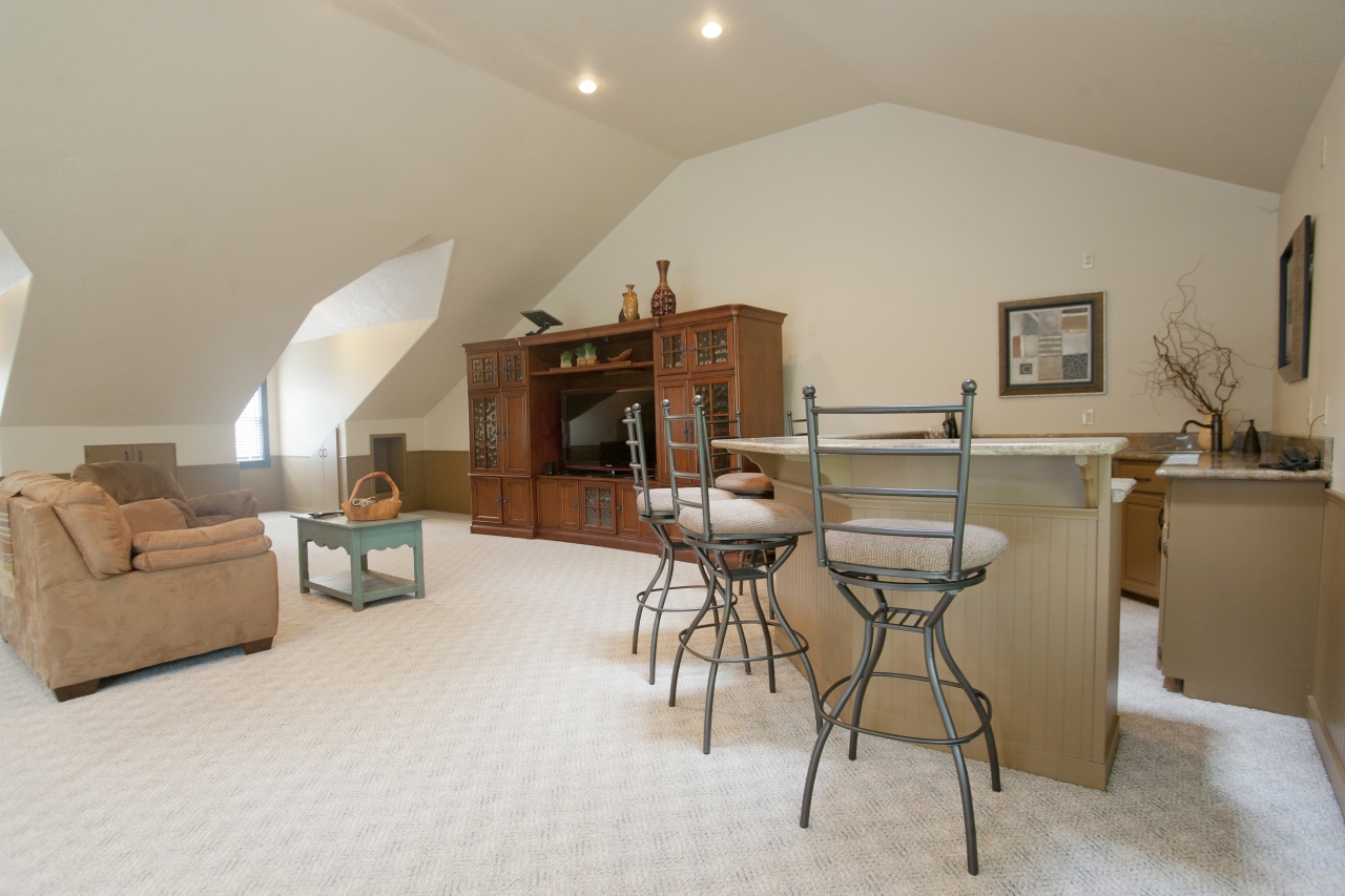 Bonus Room w/ Wet Bar<br/>