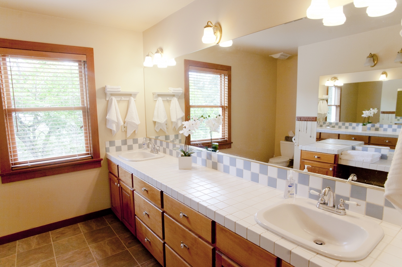 Master Bathroom<br/>