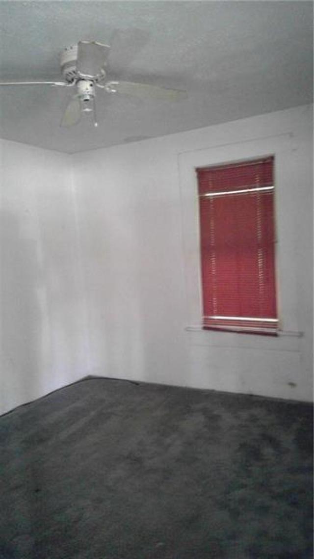 Bedroom in unit 1 - 35 Macland Rd