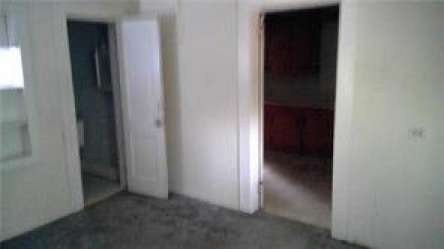 Master bedroom in unit 1 - 35 Macland Rd