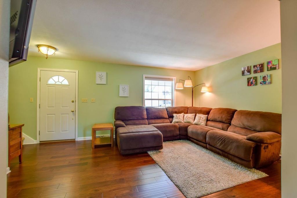 Engineered Hardwood throughout Main Level