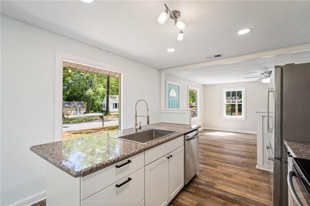 Listing image