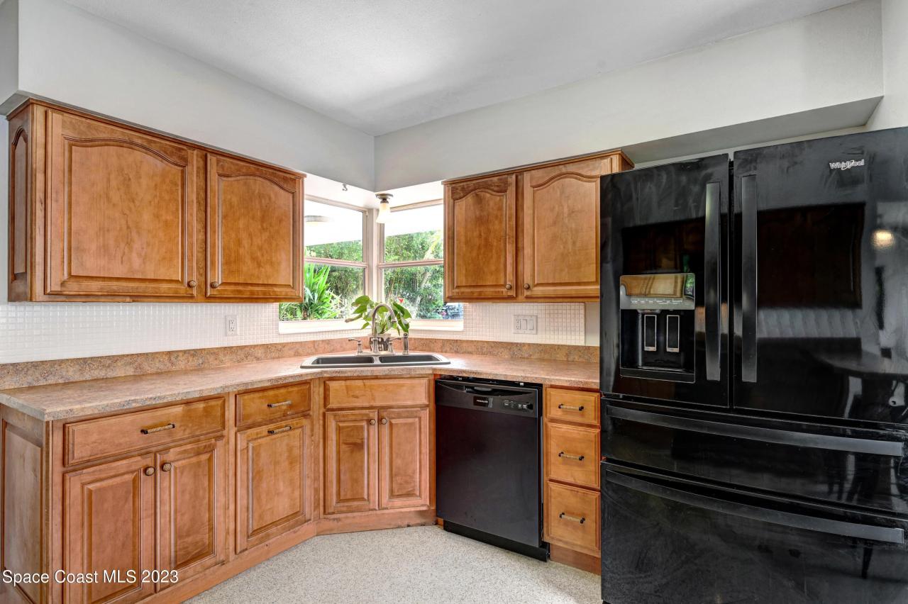 Light & Bright Kitchen