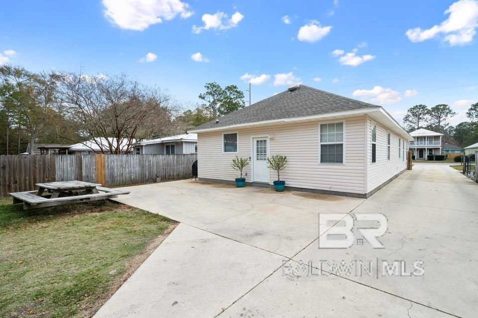 Listing image