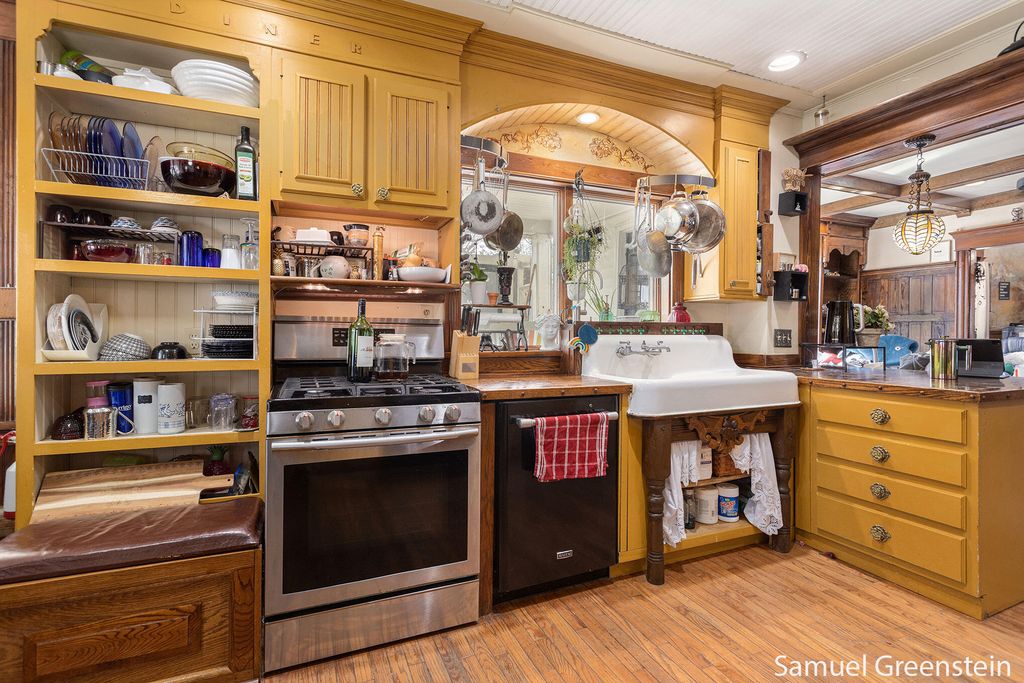 Listing image