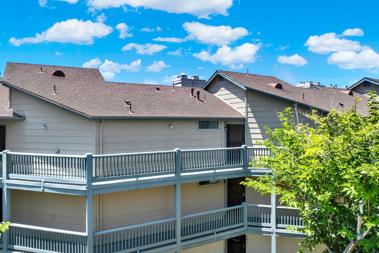 Top Floor Unit