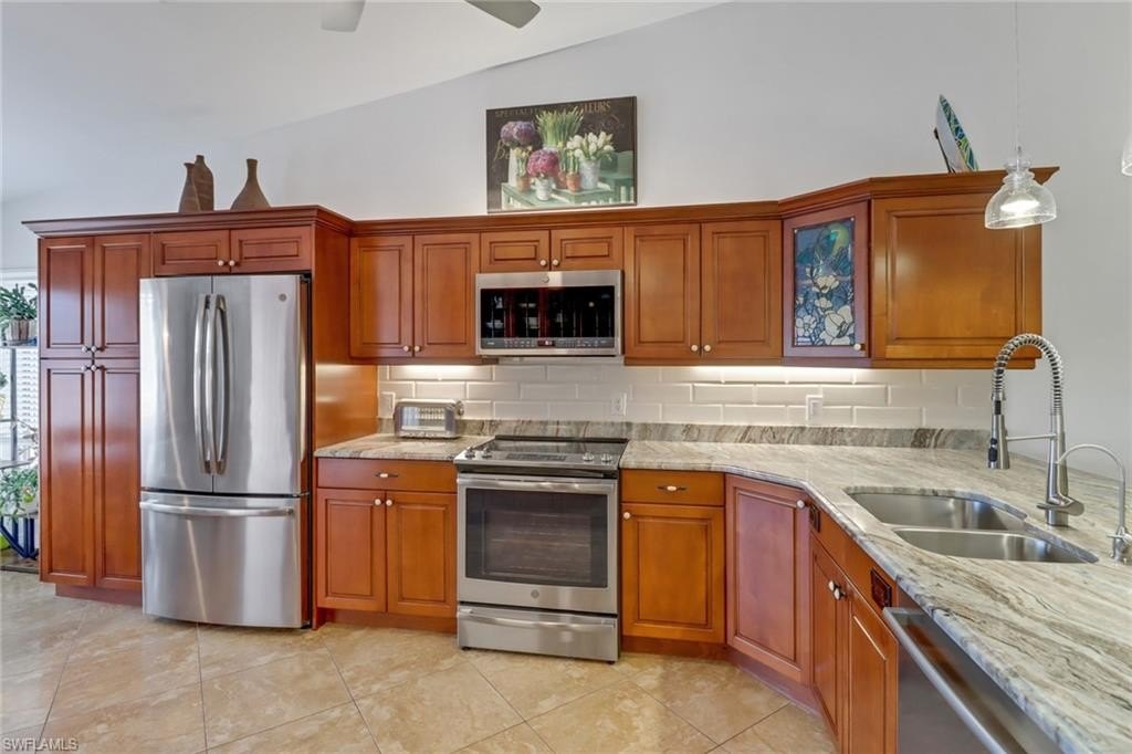 listing image