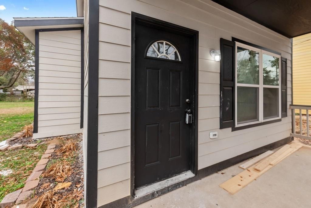 Listing image