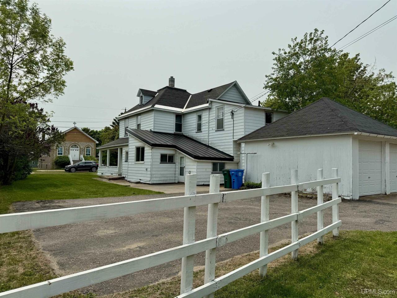 Listing image