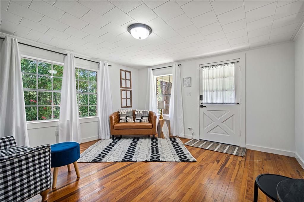 Listing image