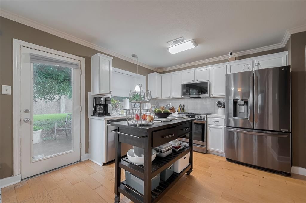 Listing image