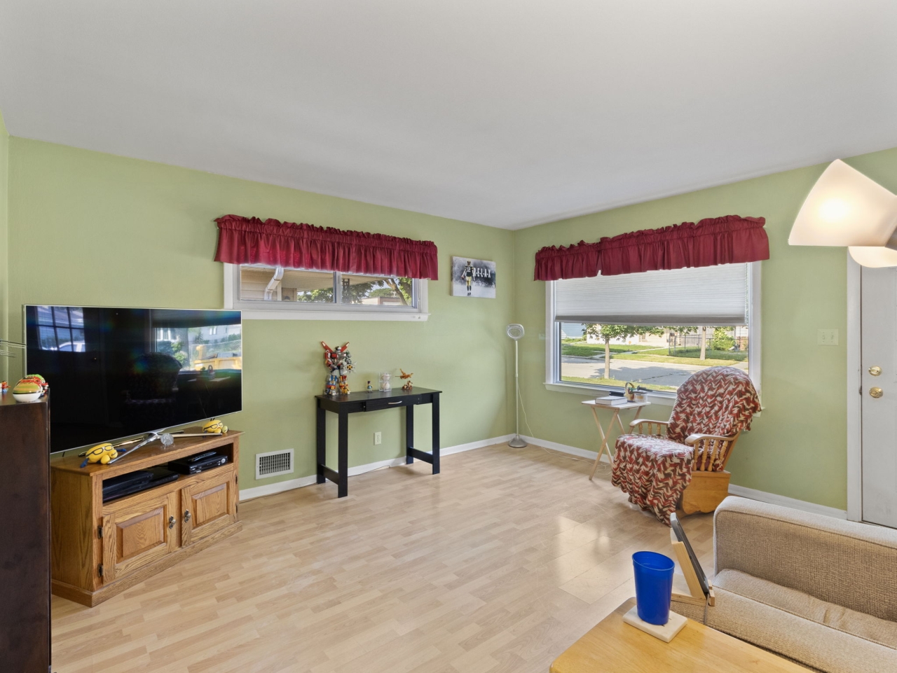 Listing image