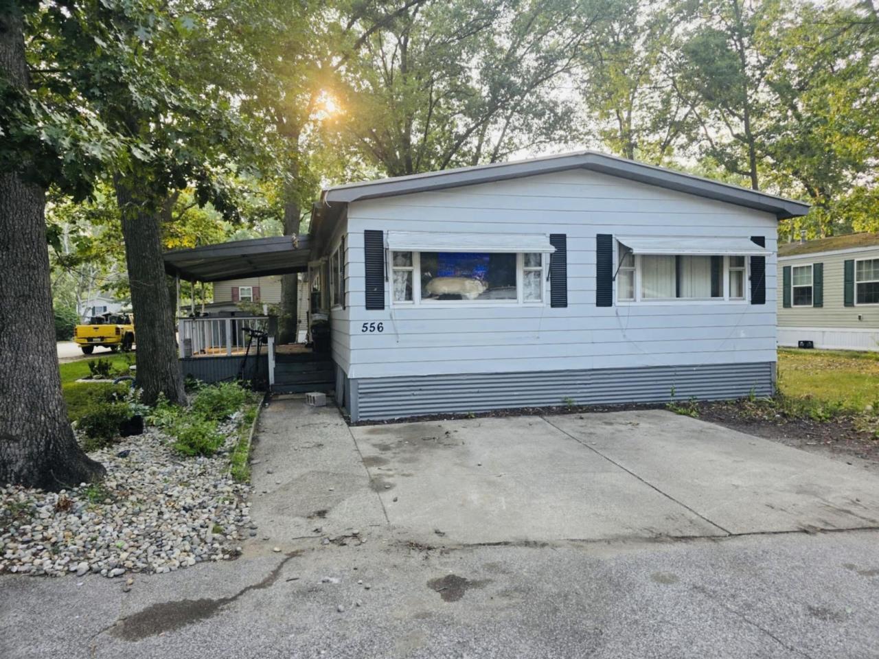 listing image