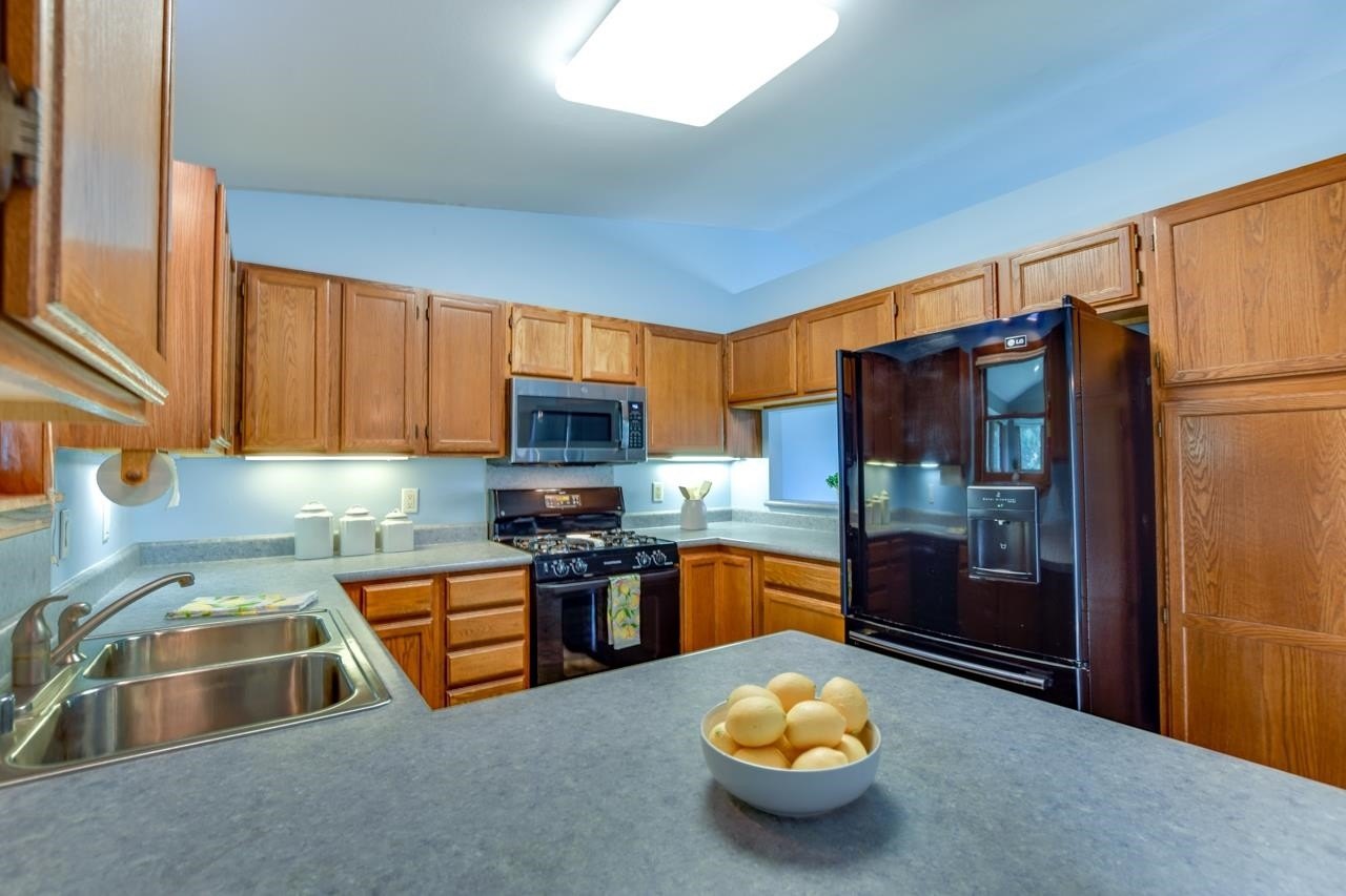 Newer Appliances & Gas Stove<br/>
