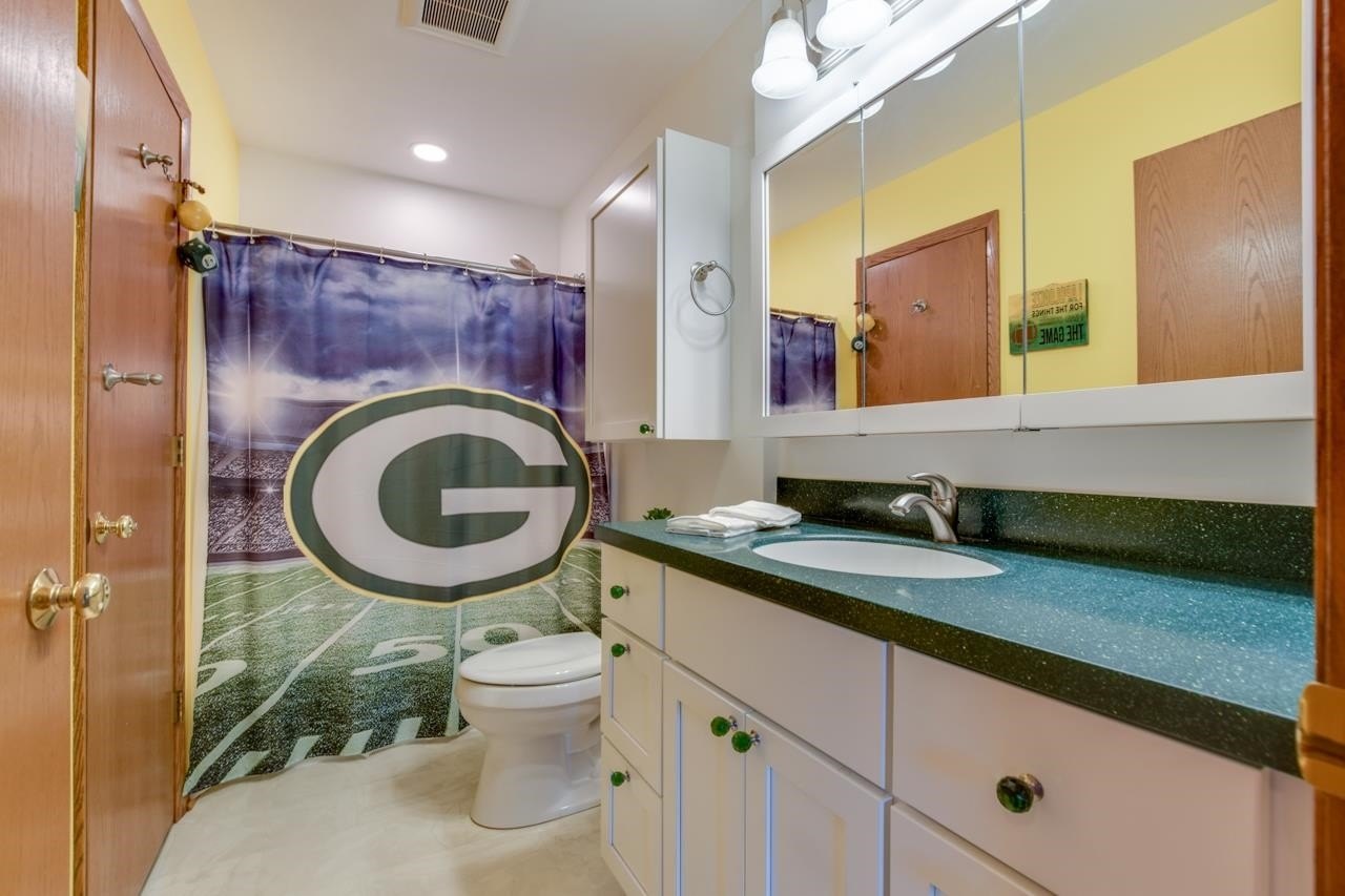 Main Level Bath<br/>