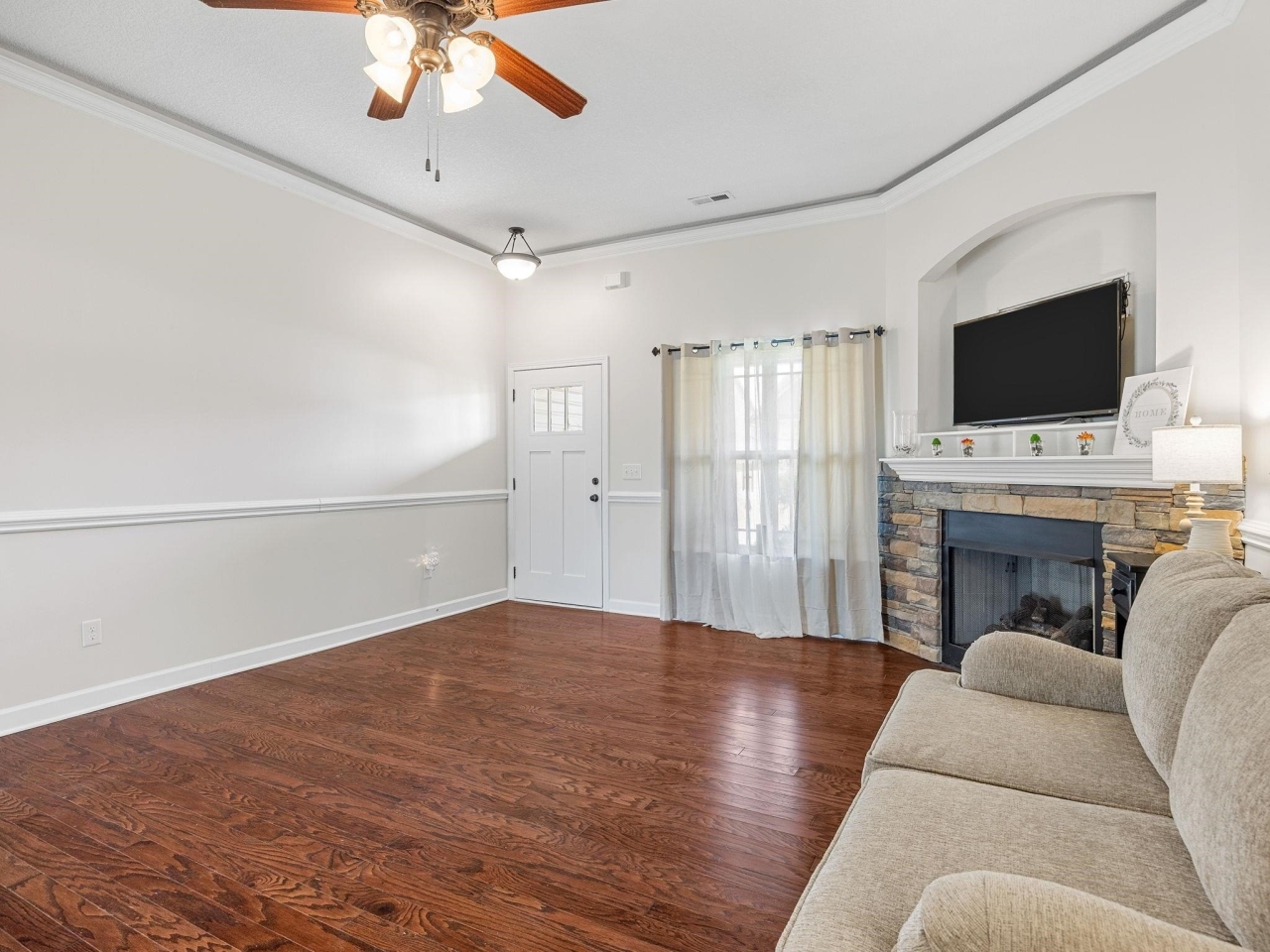 Listing image