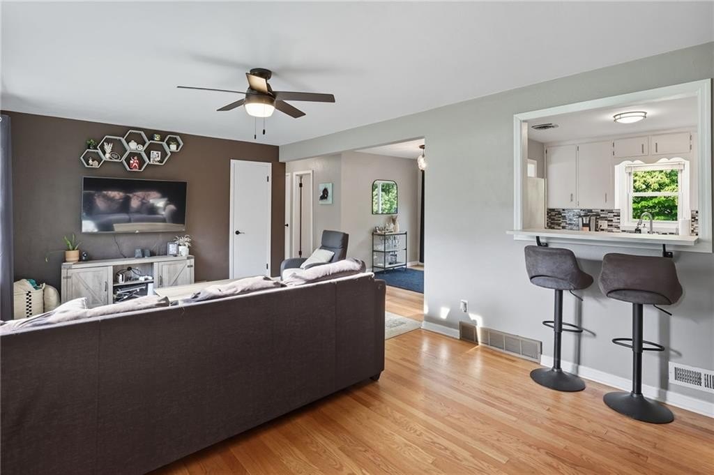Listing image