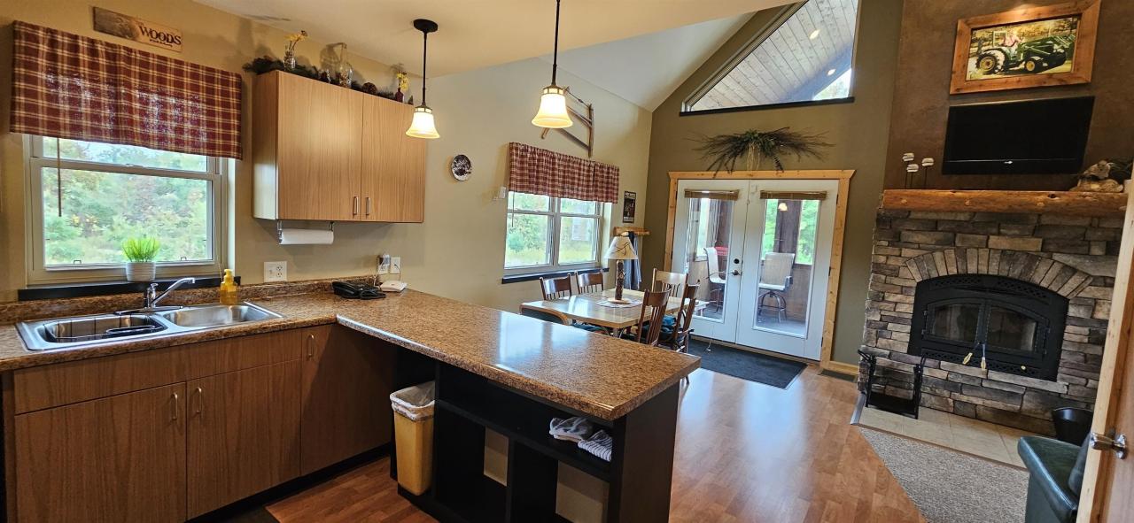 Bright Open Concept!<br/>