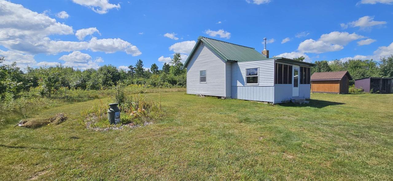 Old Rustic Bunkhouse<br/>