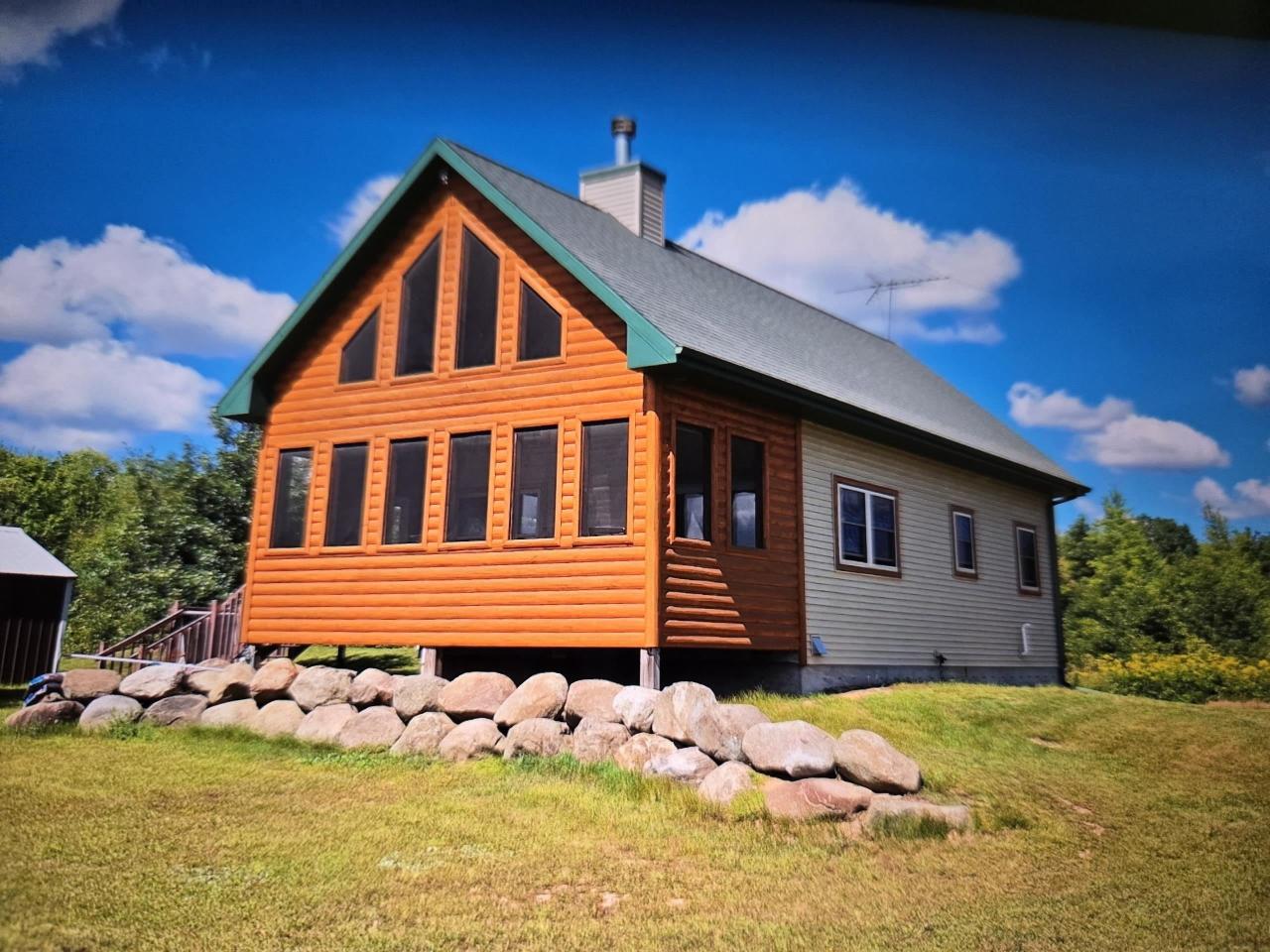 New Cabin with Log Face<br/>