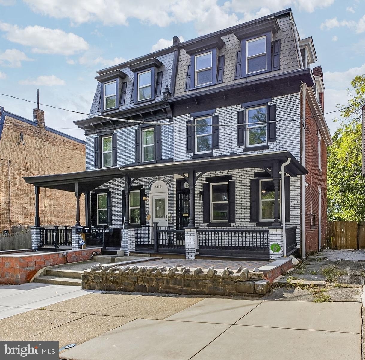 listing image