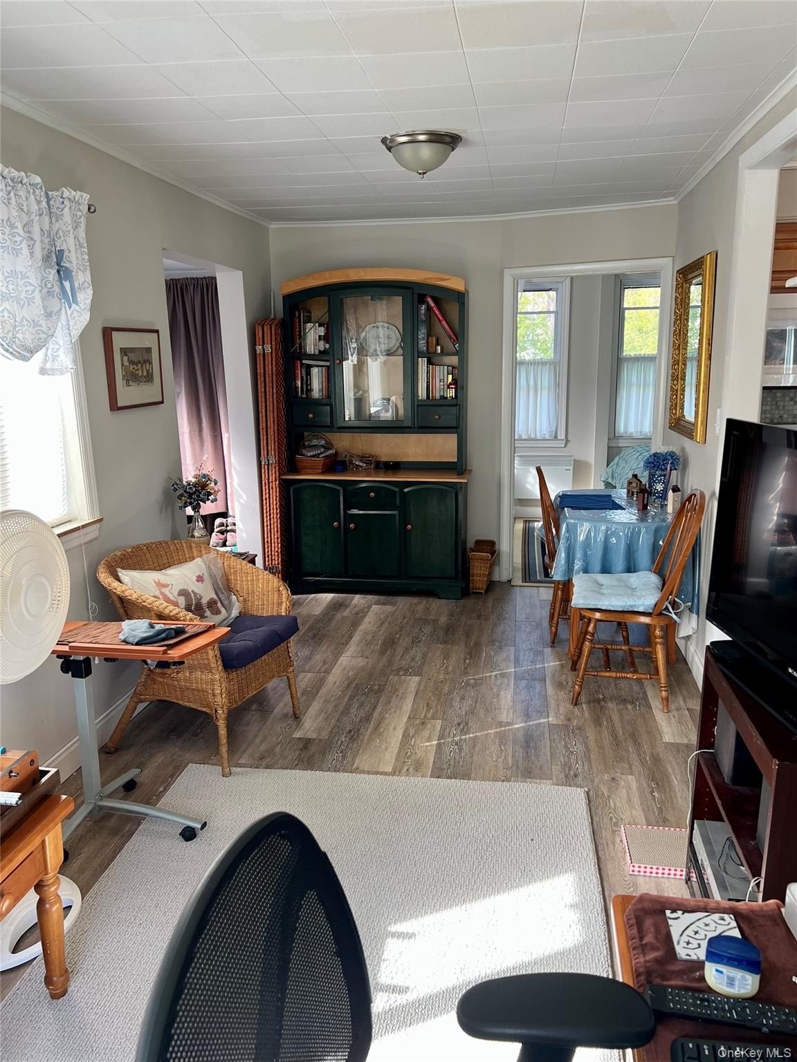 Listing image