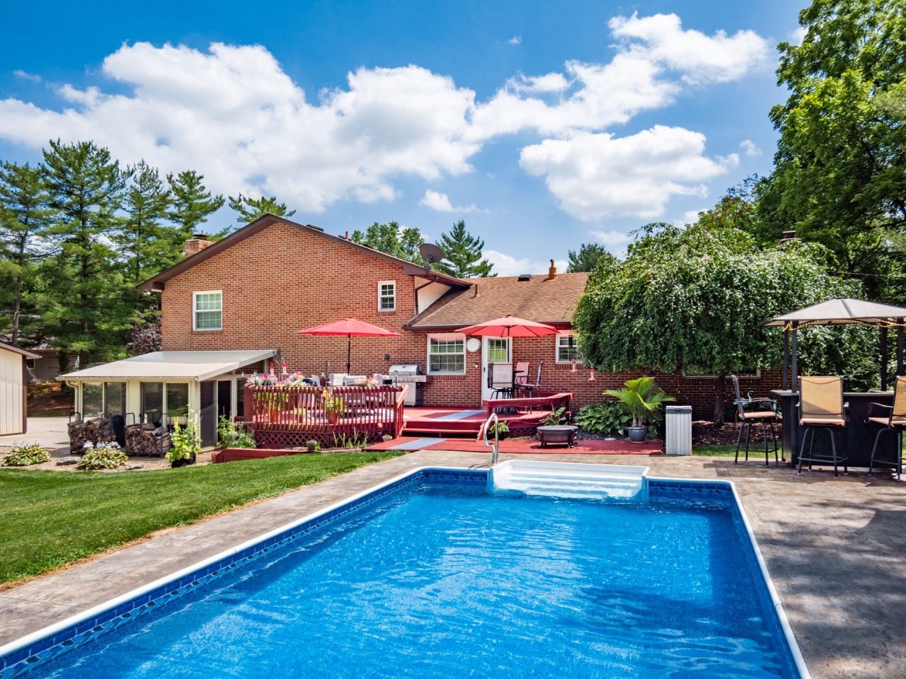 listing image
