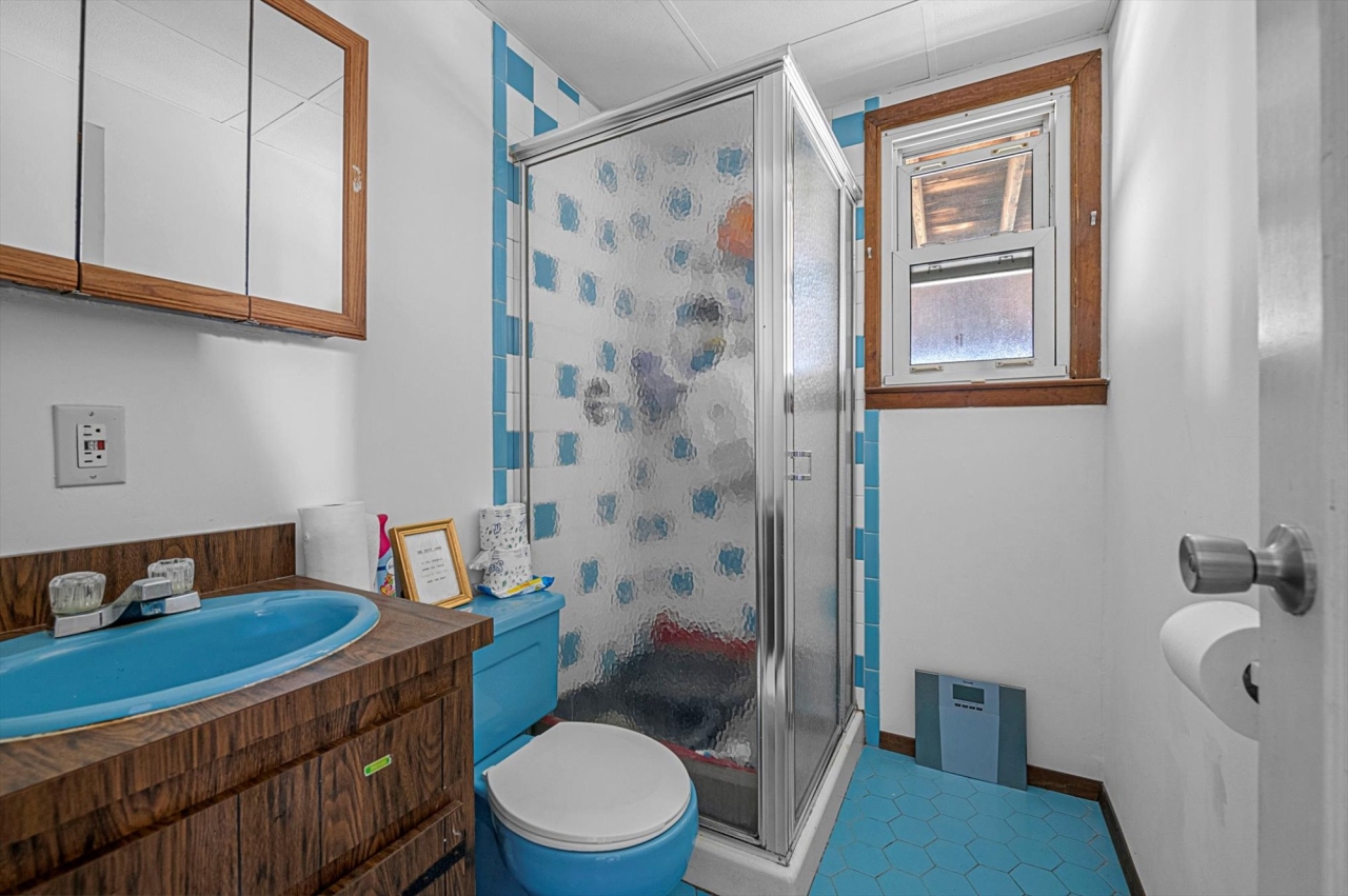 First Floor Bathroom