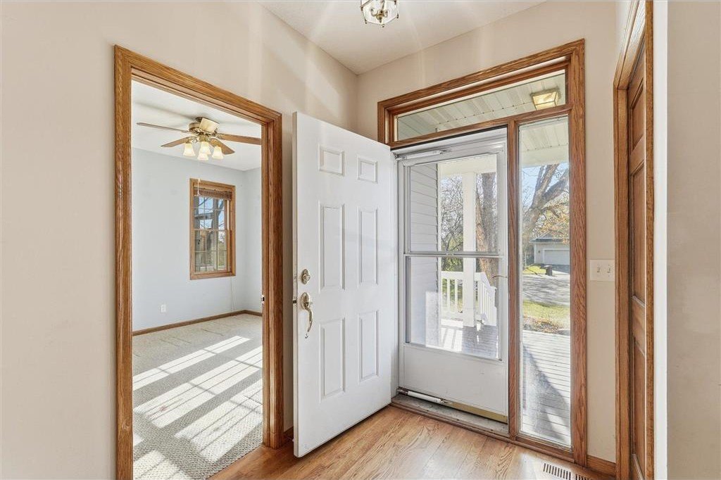 Listing image