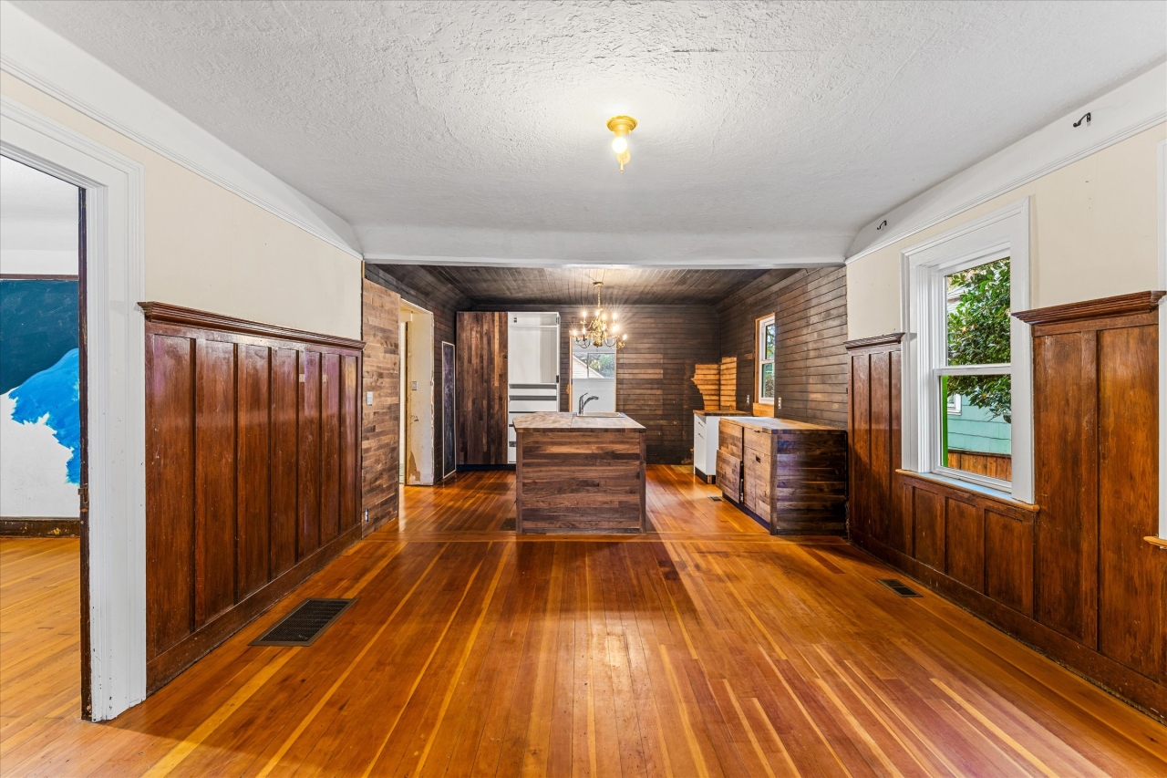 Dining Room / Kitchen