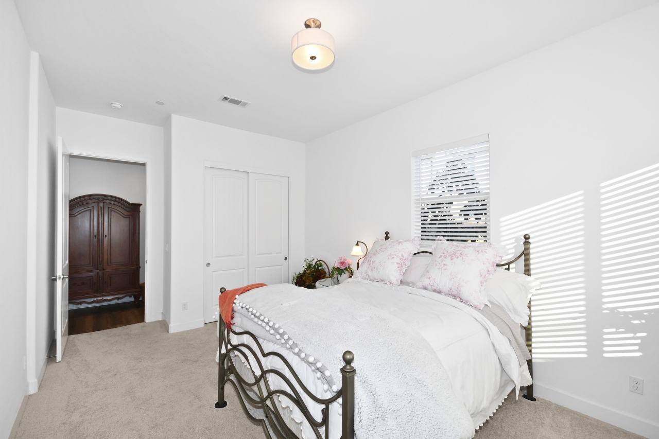 Downstairs Bedroom 5