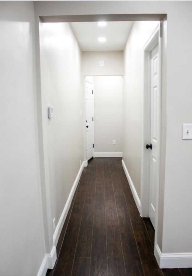 Inviting hallway with modern finishes.