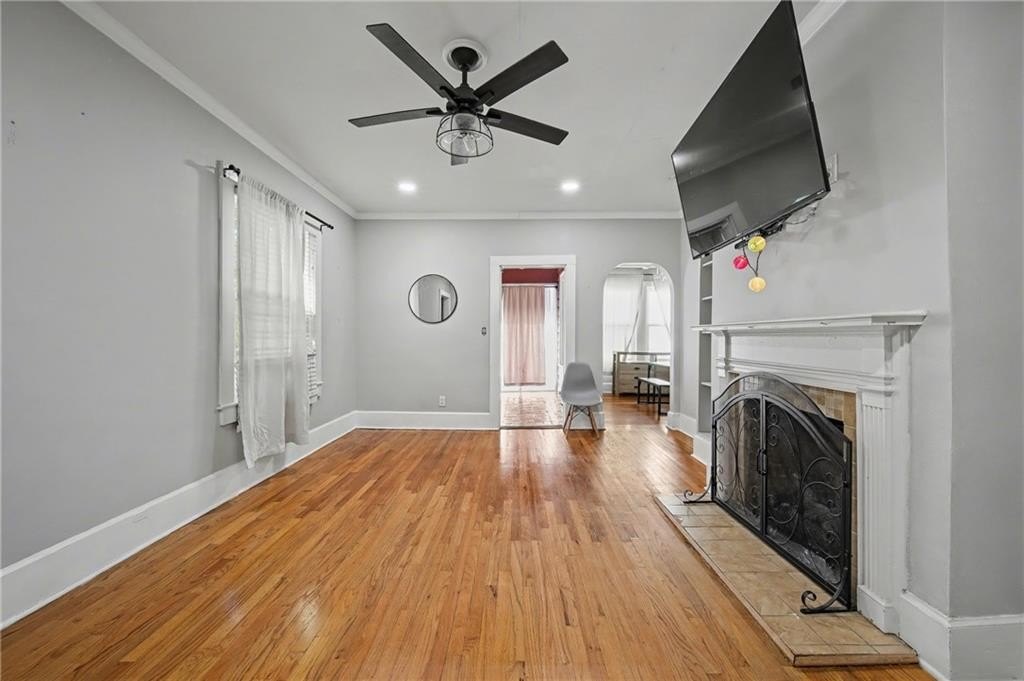 Listing image