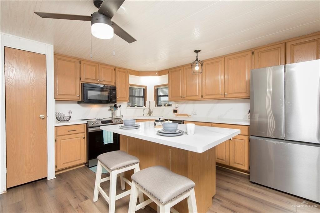Listing image