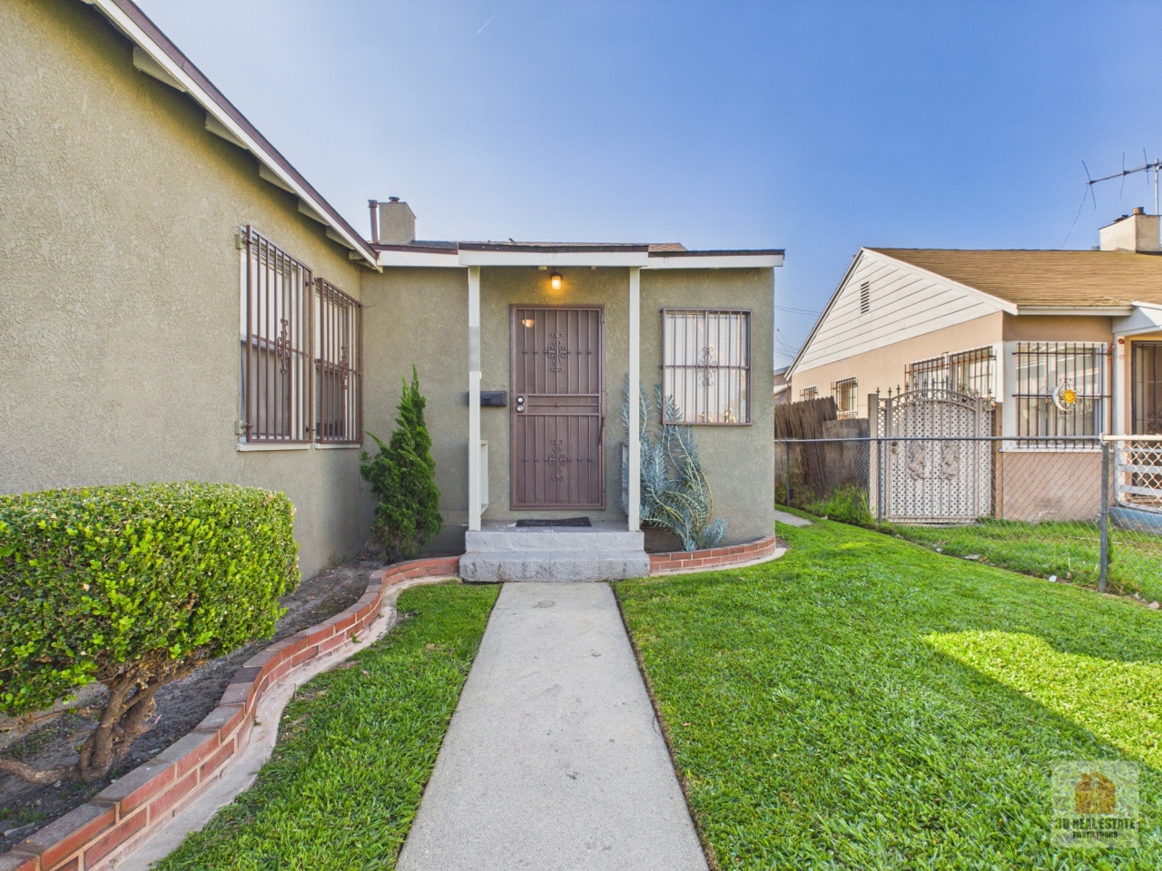 526 Almond St.
