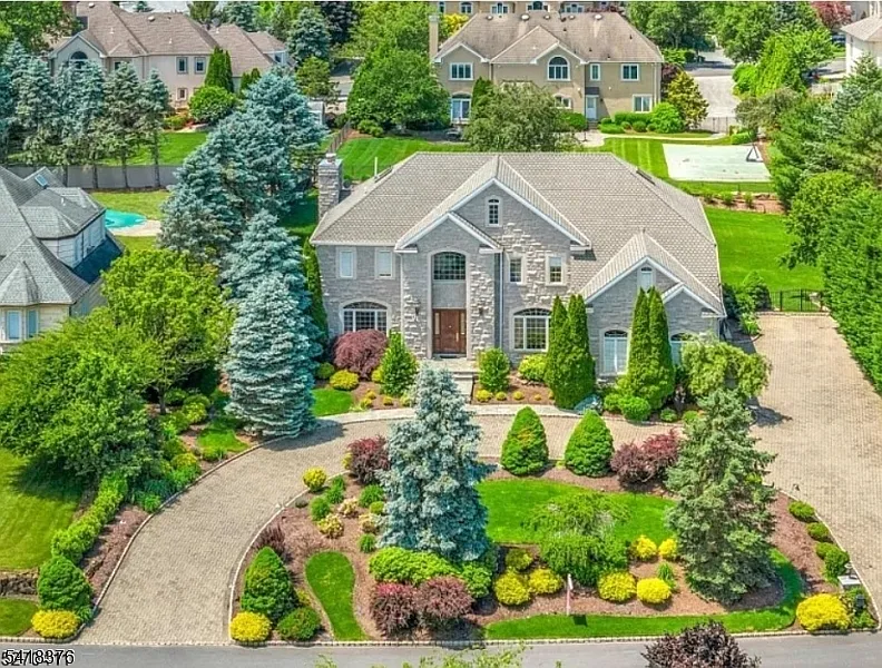 15 Michelle Way Montville NJ