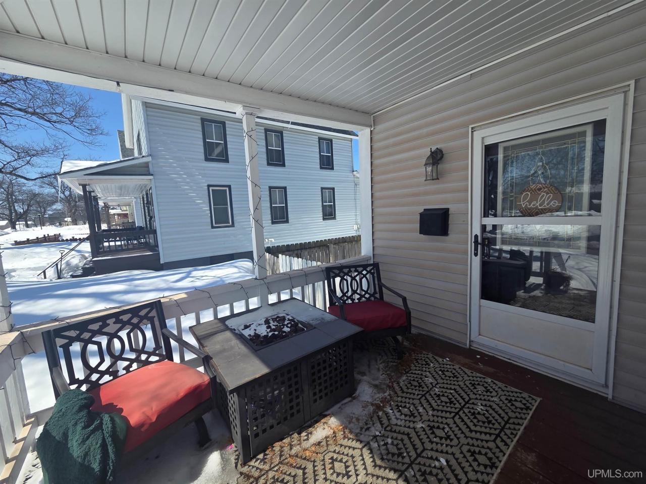 Listing image