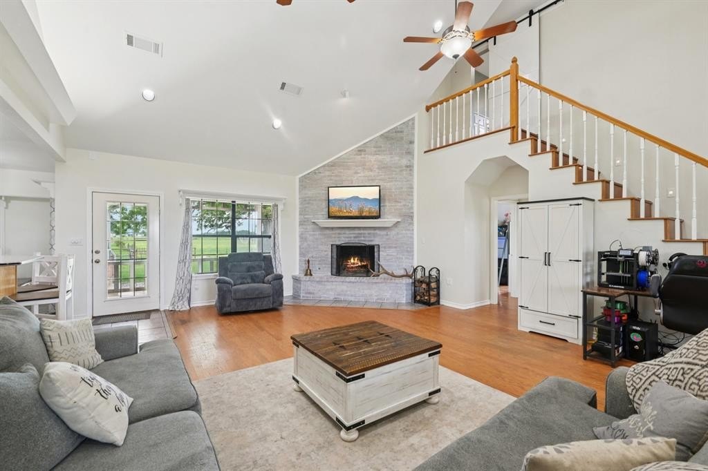 Listing image