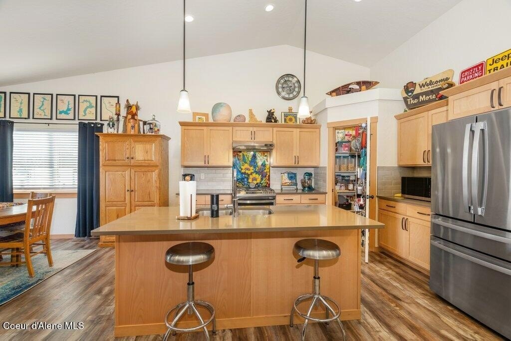 Listing image