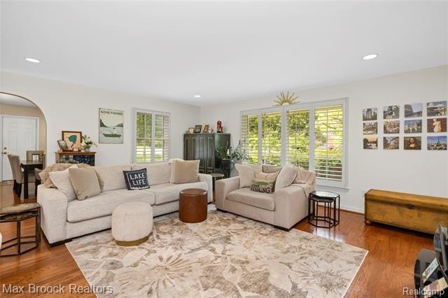 Listing image