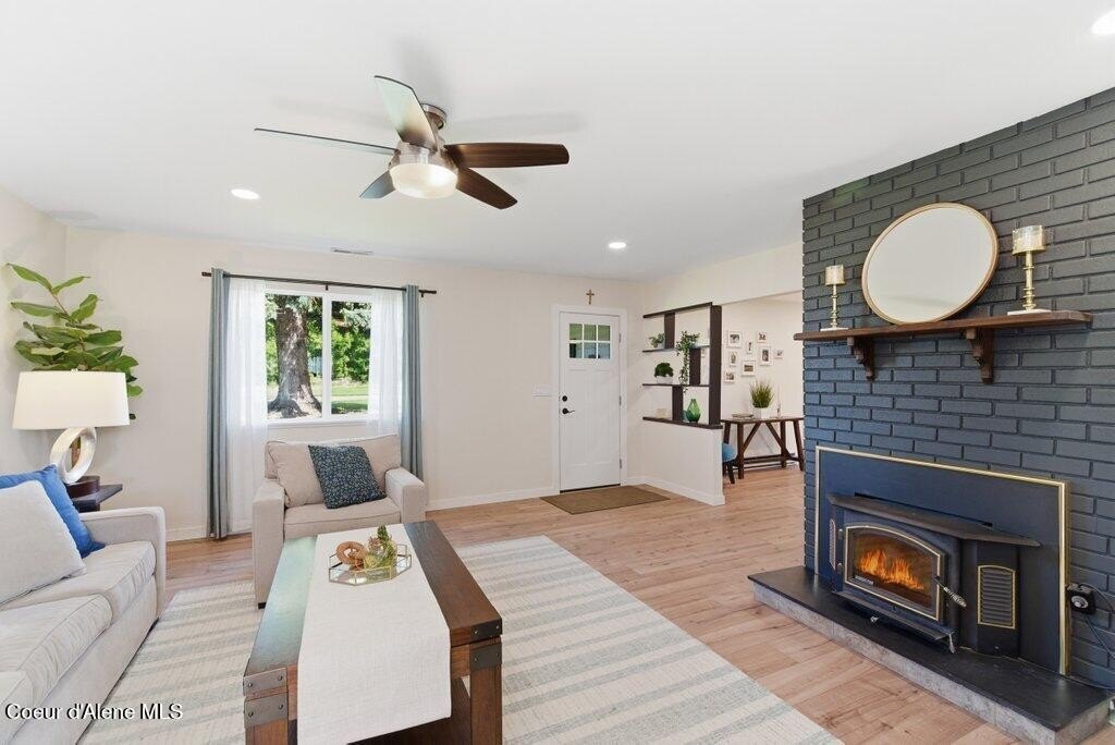 Listing image