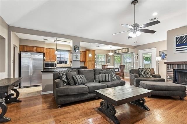 Listing image