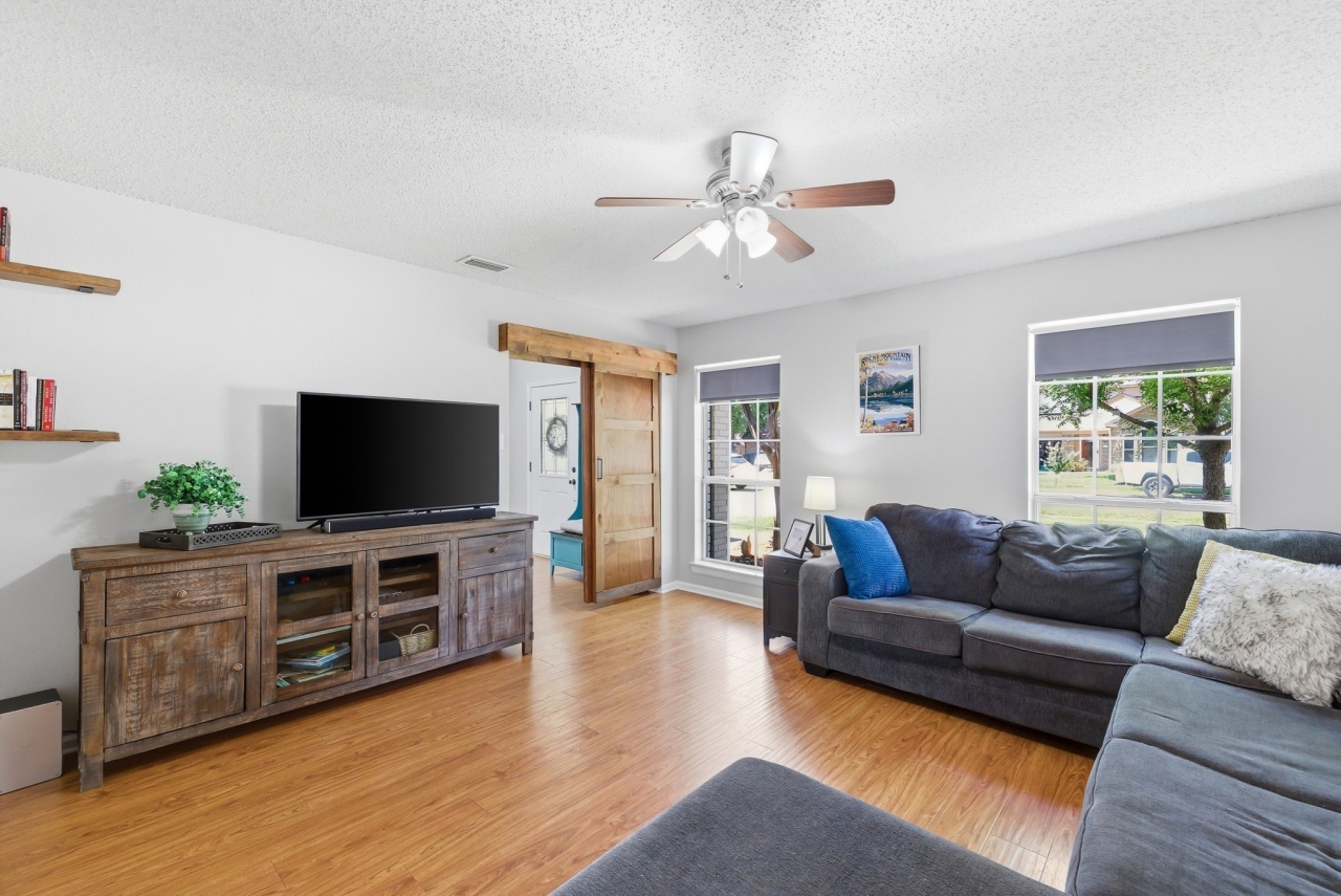 Listing image