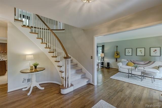 Listing image