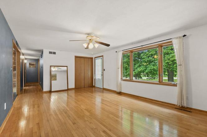 Oak Hardwood Floor