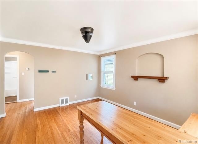 Listing image