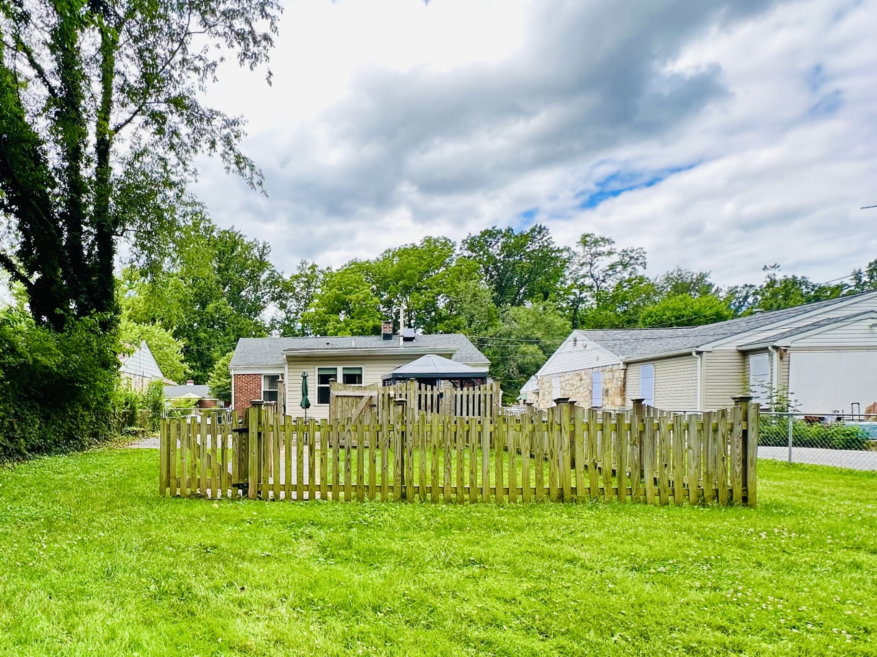 Listing image
