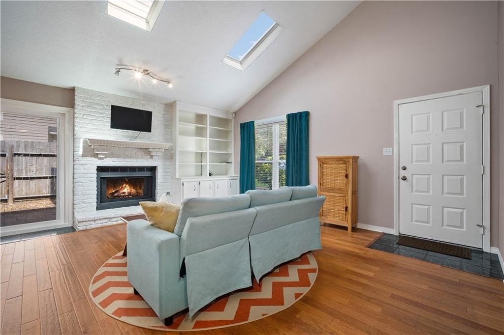 Listing image