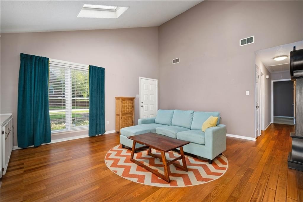 Listing image