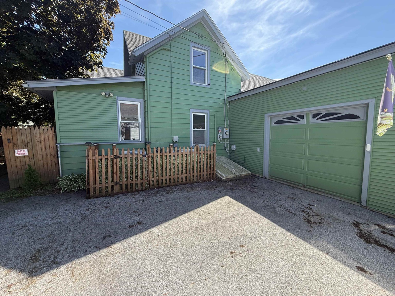 listing image